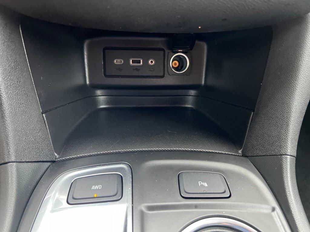 Used 2024 Chevrolet Equinox LT AWD/4WD image 31