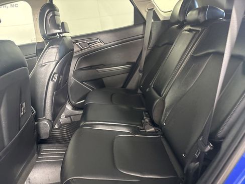 Used 2023 Kia Sportage EX image 20