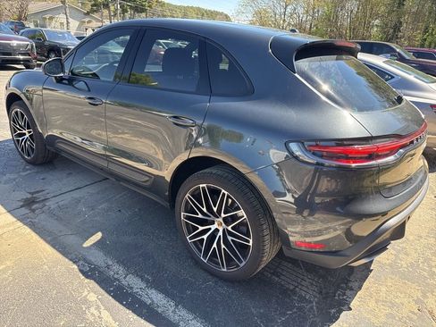 Used 2023 Porsche Macan Turbo image 12