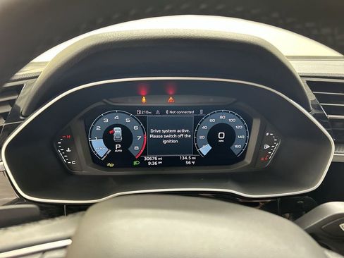 Used 2024 Audi Q3 2.0T Premium Plus w/ Premium Plus Package image 13