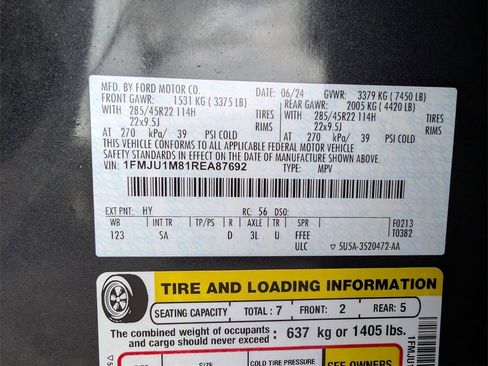 Used 2024 Ford Expedition Platinum image 33