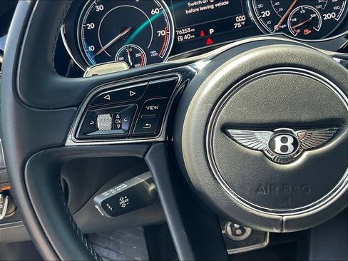 Used 2019 Bentley Bentayga AWD/4WD image 11
