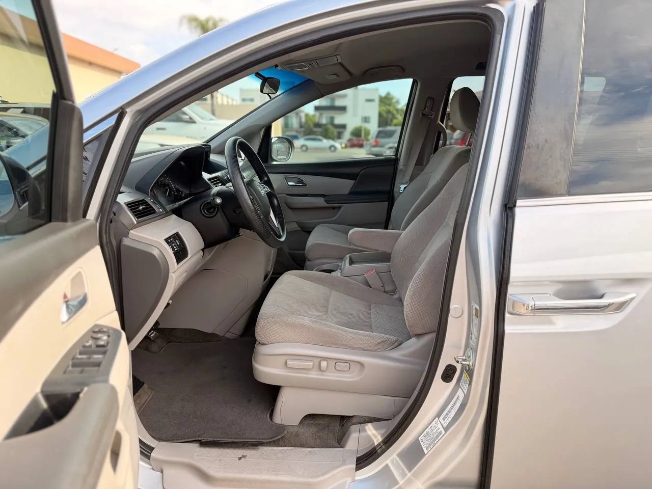 Used 2015 Honda Odyssey EX image 21
