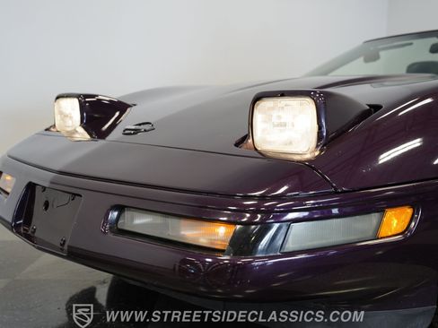 Used 1993 Chevrolet Corvette Convertible image 28