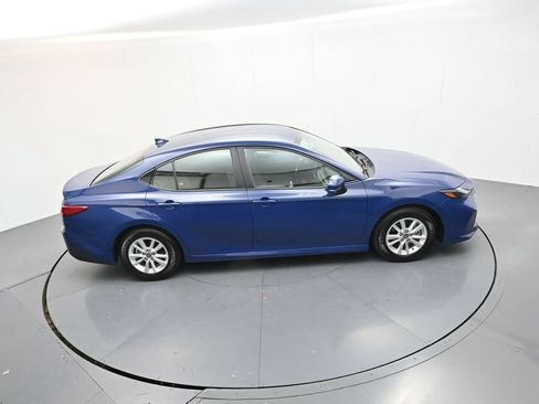 Used 2025 Toyota Camry LE FWD image 30