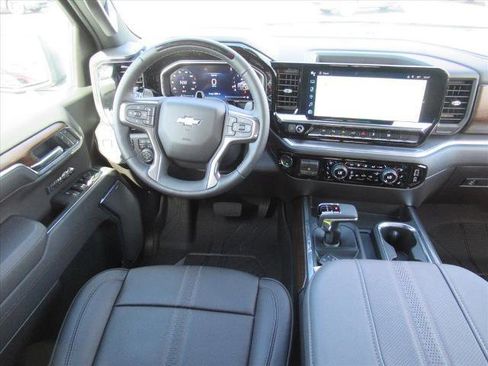New 2026 Chevrolet Silverado 1500 High Country image 13