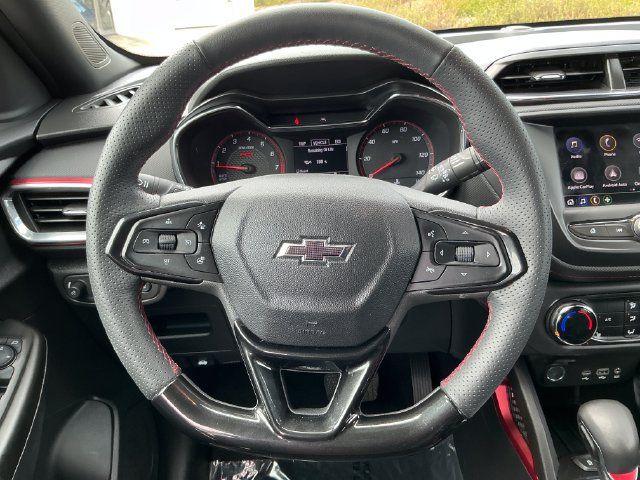Used 2023 Chevrolet TrailBlazer RS FWD image 14