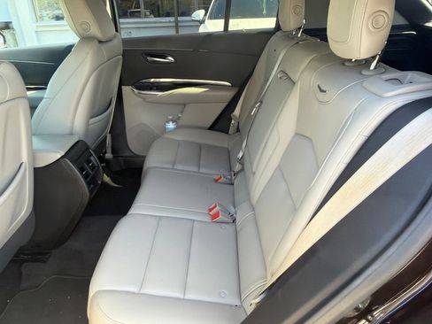 Used 2020 Cadillac XT4 Luxury FWD image 4