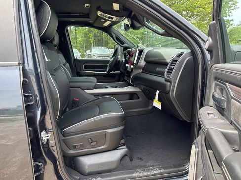 New 2026 RAM 2500 Laramie AWD/4WD image 26
