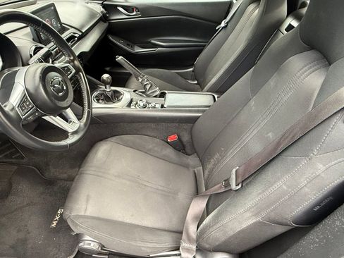 Used 2021 MAZDA MX-5 Miata Sport image 5