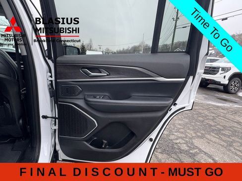 Used 2023 Jeep Grand Cherokee 4WD 4xe image 50