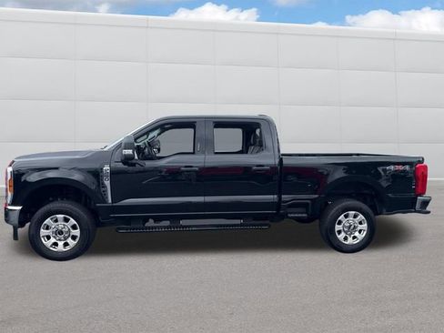 Used 2024 Ford F250 XLT w/ Snow Plow Prep Package image 2