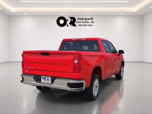 Used 2022 Chevrolet Silverado 1500 LT RWD image 5