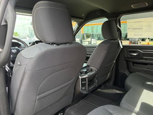 New 2026 RAM 2500 Lone Star AWD/4WD image 17