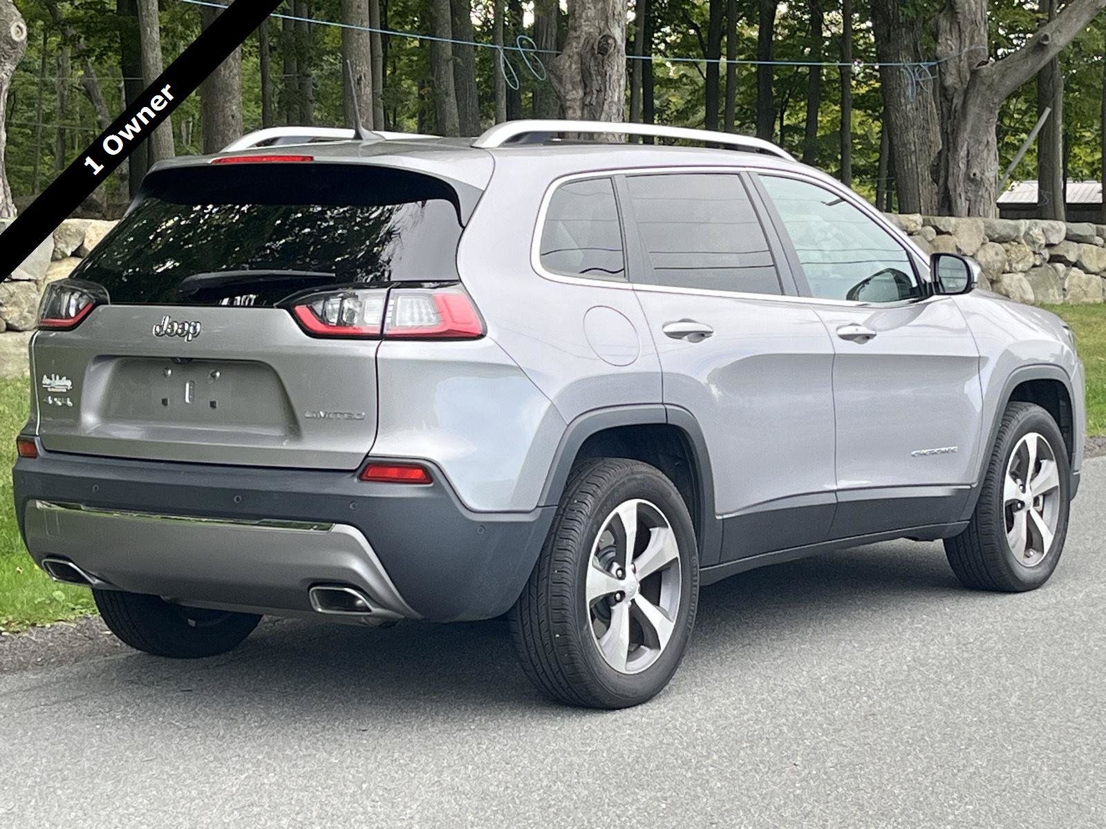 Used 2021 Jeep Cherokee Limited AWD/4WD image 3