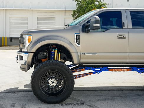 Used 2017 Ford F450 King Ranch w/ King Ranch Ultimate Package image 4