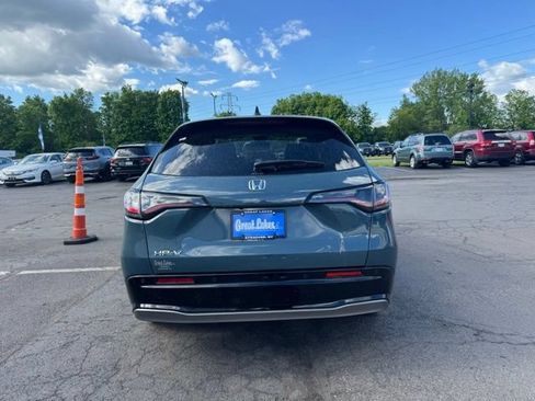 Used 2024 Honda HR-V EX-L image 12