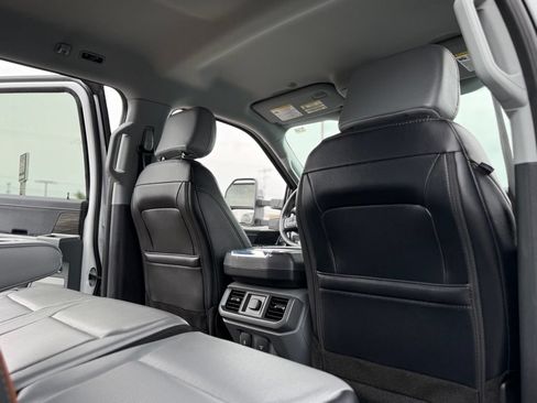 Used 2025 Ford F150 Lariat w/ Equipment Group 501A Mid AWD/4WD image 20