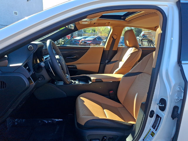 Used 2023 Lexus ES 350 w/ Premium Package FWD image 14
