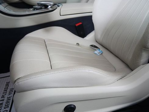 Used 2023 Mercedes-Benz E 450 Cabriolet image 12