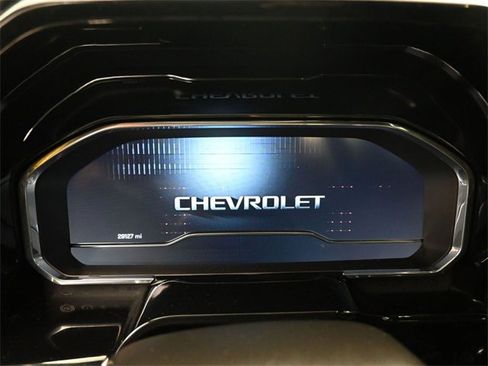 Used 2025 Chevrolet Silverado 1500 LTZ image 11
