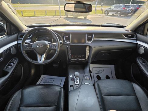 Used 2019 INFINITI QX50 Essential w/ Premium Heat Package image 14