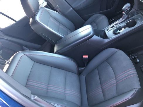 Used 2022 Chevrolet Equinox RS w/ LPO, Floor Liner Package image 23