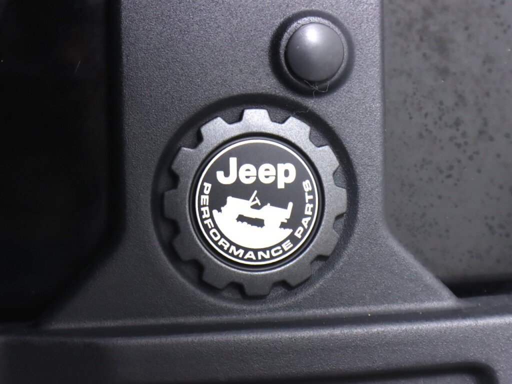 Used 2022 Jeep Wrangler Unlimited Sahara w/ Safety Group AWD/4WD image 41