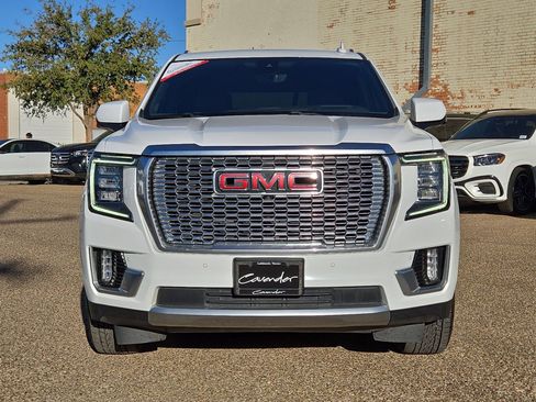 Used 2021 GMC Yukon Denali w/ Advanced Technology Package image 10