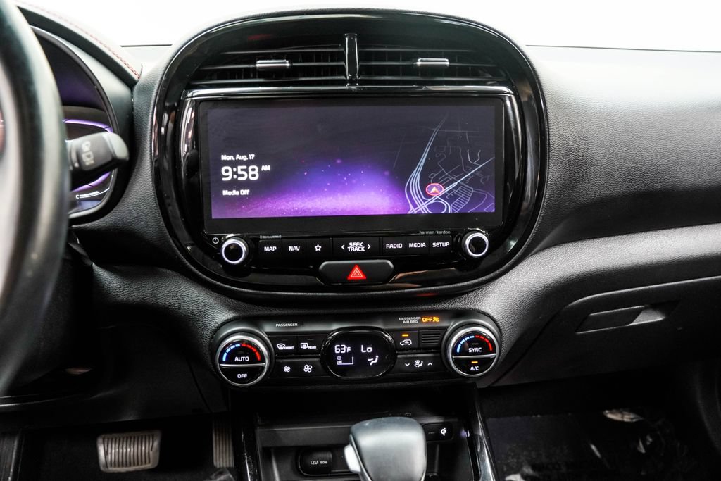Used 2023 Kia Soul GT-Line w/ GT-Line Technology Package FWD image 31