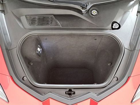 Used 2020 Chevrolet Corvette Stingray image 11