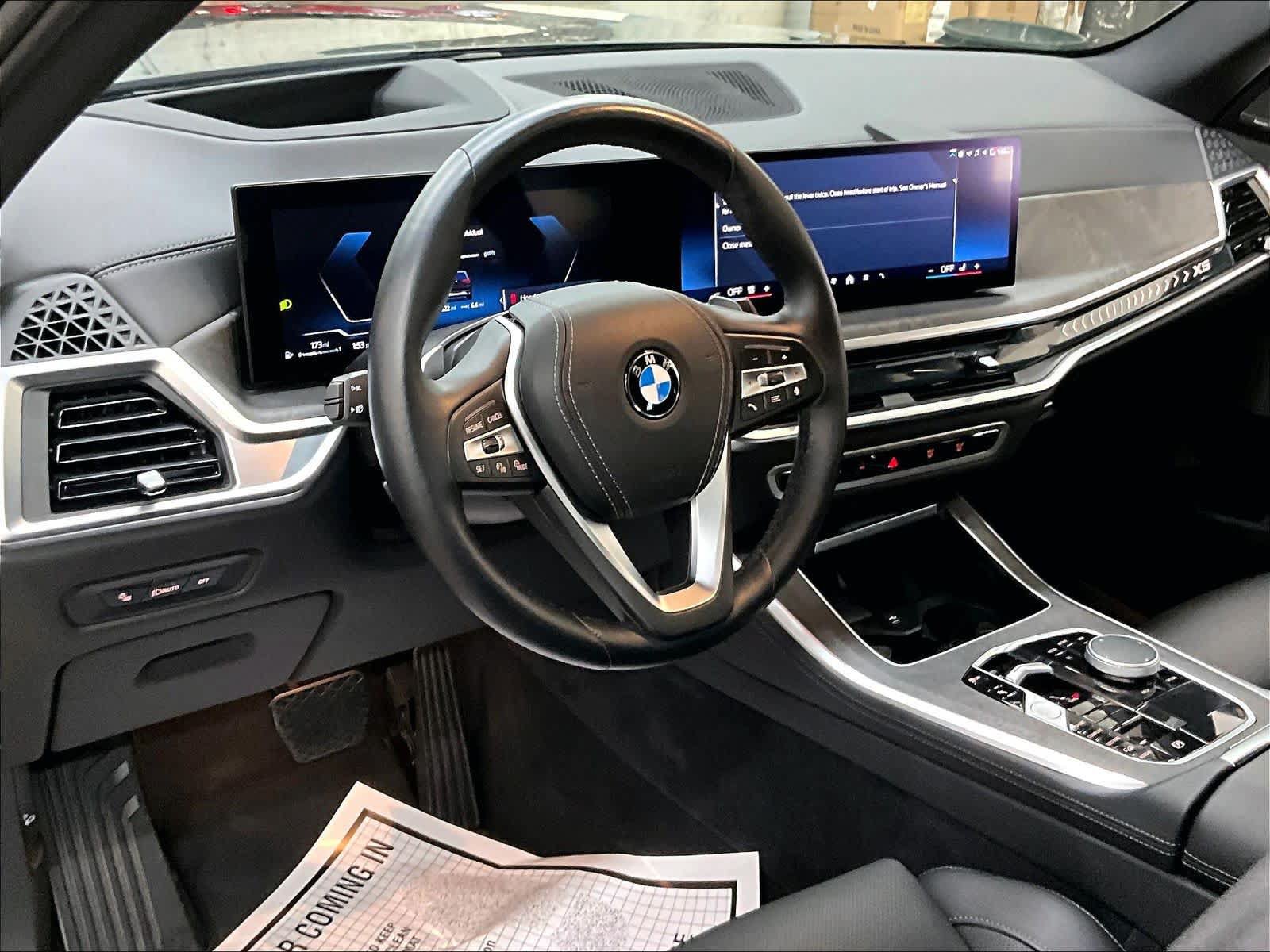 Used 2025 BMW X5 xDrive40i AWD/4WD image 16