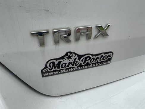 Used 2020 Chevrolet Trax LS w/ Tint and Cruise Package FWD image 14