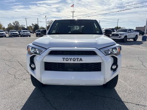 Used 2023 Toyota 4Runner 40th Anniversary SE image 9