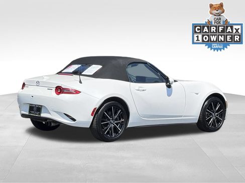 Used 2024 MAZDA MX-5 Miata Grand Touring RWD image 4