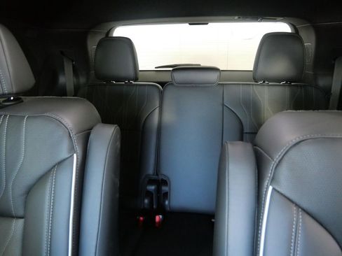 New 2026 Buick Enclave Avenir w/ Super Cruise Package AWD/4WD image 18