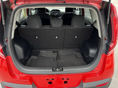 Used 2020 Kia Soul LX FWD image 5