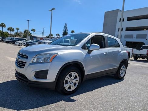 Used 2015 Chevrolet Trax LS image 3