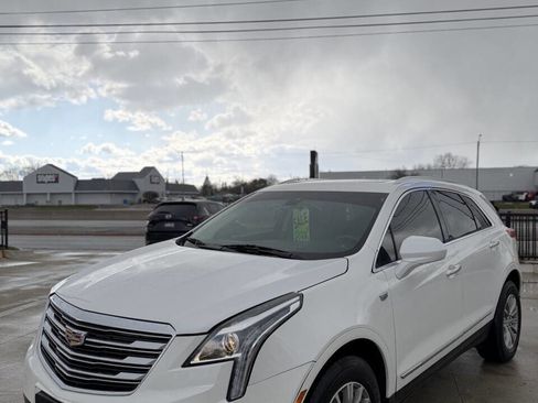 Used 2018 Cadillac XT5 Luxury w/ Driver Awareness Package image 3