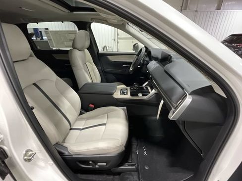 Used 2026 MAZDA CX-90 3.3 Turbo w/ Preferred Package AWD/4WD image 30