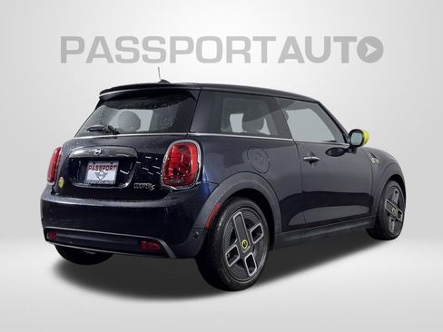 Used 2021 MINI Cooper SE w/ 8.8" Touchscreen Nav Package FWD image 7