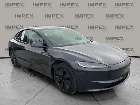Used 2025 Tesla Model 3 Long Range image 7