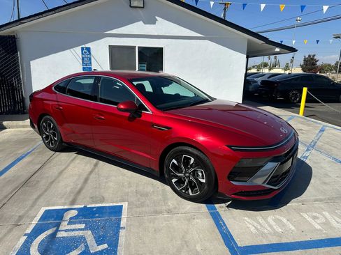 Used 2024 Hyundai Sonata SEL FWD image 3