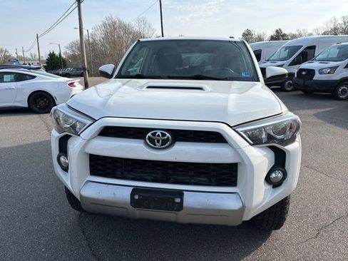 Used 2019 Toyota 4Runner TRD Off-Road AWD/4WD image 9
