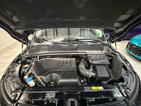 Used 2018 Land Rover Range Rover Evoque SE Premium image 33