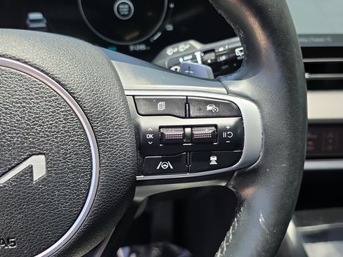 Certified 2024 Kia Sportage SX Prestige AWD/4WD image 32
