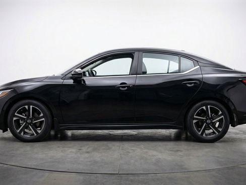 Used 2025 Nissan Sentra SV FWD image 5
