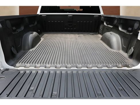 Used 2018 Chevrolet Silverado 1500 LT w/ Texas Edition RWD image 10