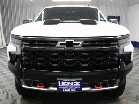 Used 2024 Chevrolet Silverado 1500 ZR2 image 49