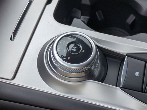 Used 2020 Ford Explorer XLT w/ Comfort Package image 31